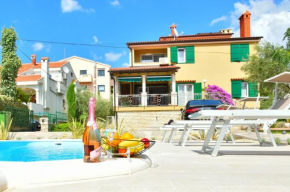 Villa Lux Nina with six bedrooms, private pool, sauna